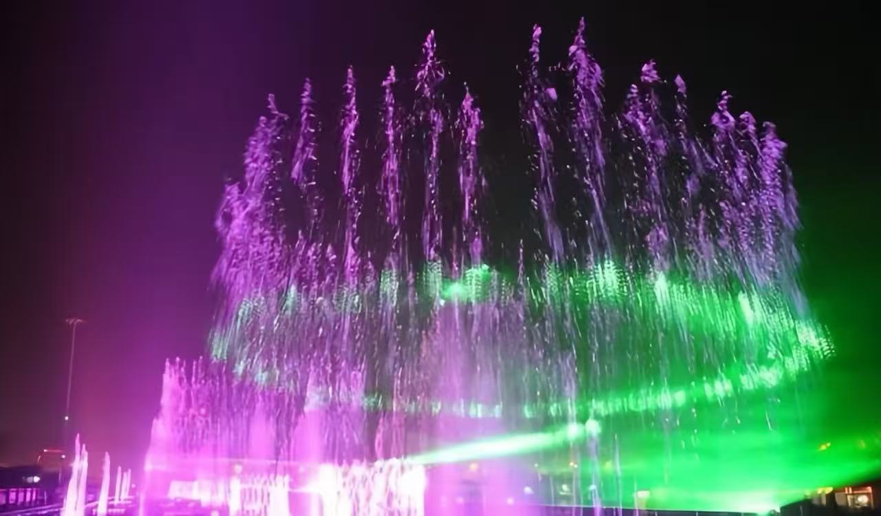 Wuling Waterfront Musical Fountain (2022)3