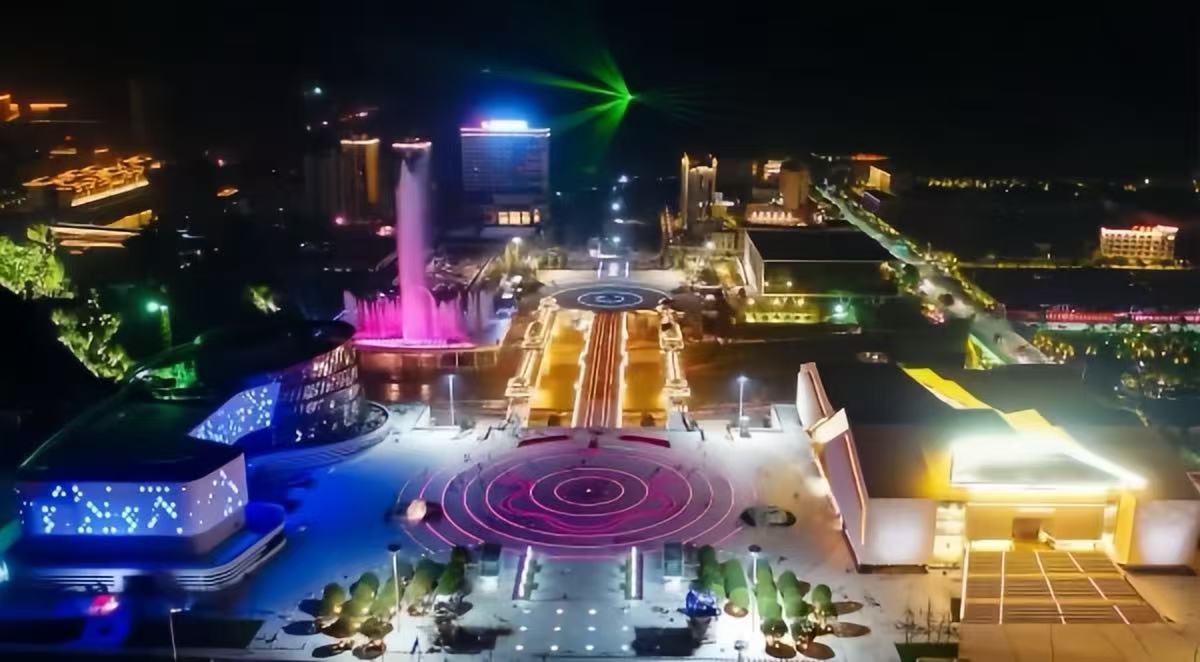 Wuling Waterfront Musical Fountain (2022)5